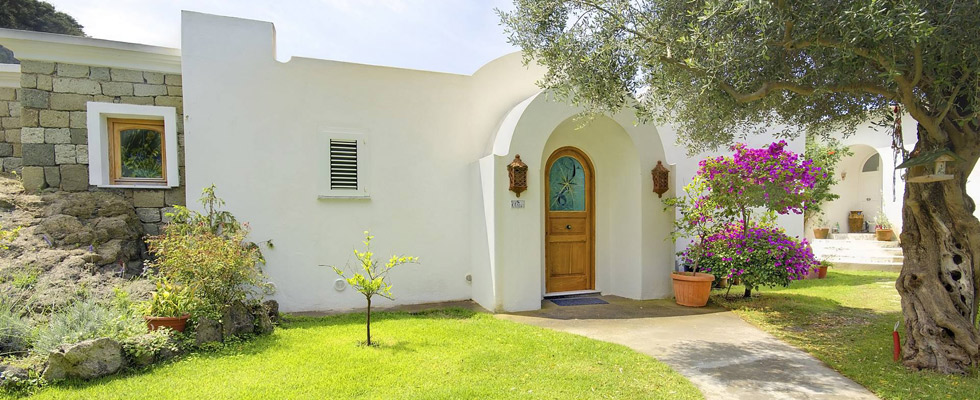 Esterno autentico di Casa Margherita nel giardino